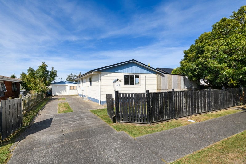 17 Campbell Street, Feilding, Feilding - Carousel 2