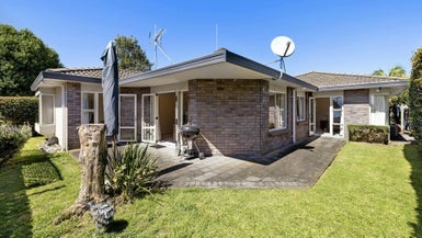 9B Brinkley Road, Otumoetai, Tauranga - Carousel 1