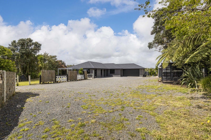 1402 Devon Road, Brixton, Waitara - Carousel 33