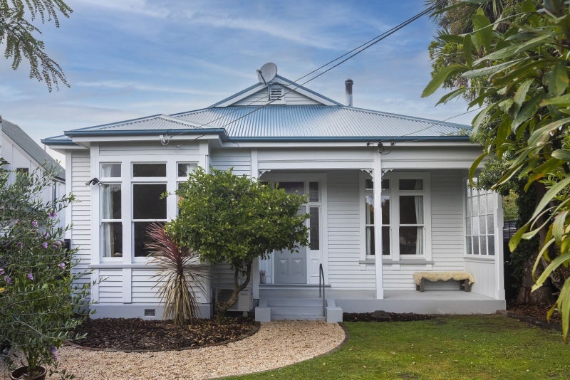 17 Reeves Road, Opawa, Christchurch - Carousel 2