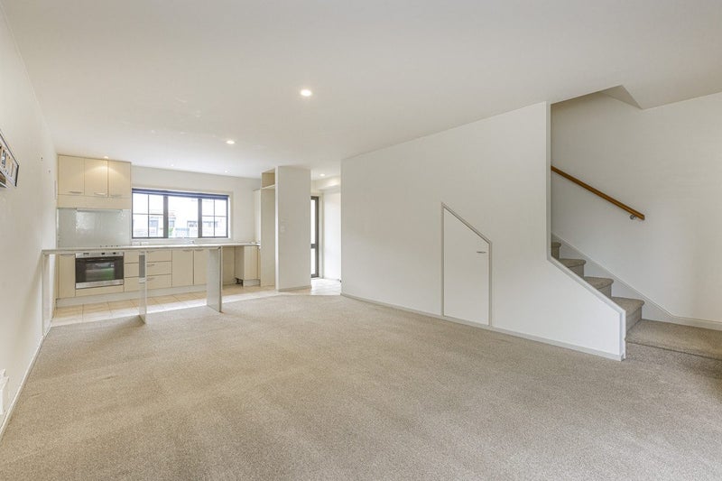 6/1 Harrison Road, Mount Wellington, Auckland - Carousel 1