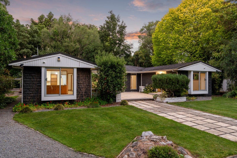 91 Longstaffs Road, Christchurch - Carousel 32