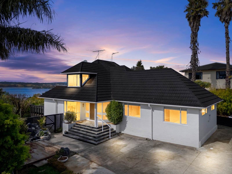 115 Litten Road, Cockle Bay, Auckland - Carousel 1