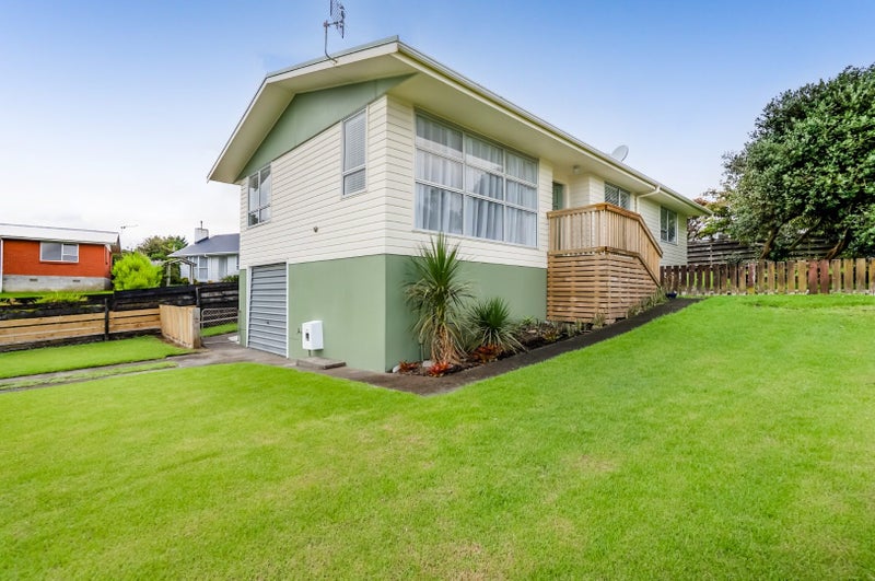 12 Oleander Place, Bell Block, New Plymouth - Carousel 2