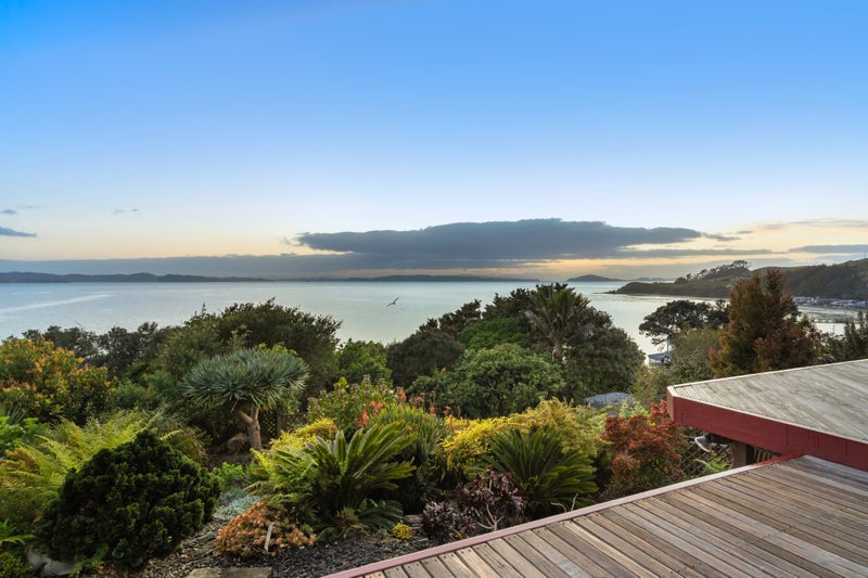 2 Sea View Terrace, Maraetai, Auckland - Carousel 1