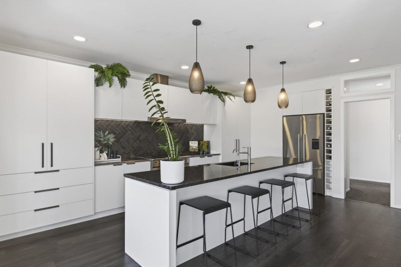 5 Whitby Place, Westown, New Plymouth - Carousel 2