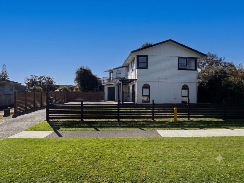 16 Carbery Place, Manurewa, Auckland - Carousel 1