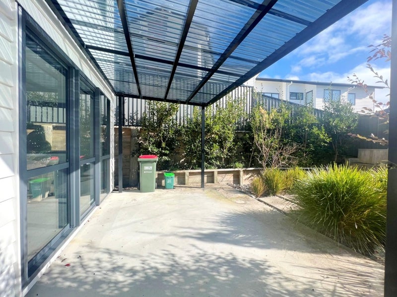 2/3 The Link, Flagstaff, Hamilton - Carousel 2