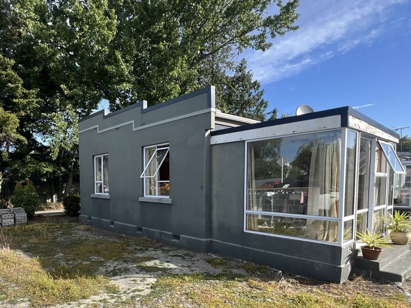 9 Memorial Avenue, Ilam, Christchurch - Carousel 1