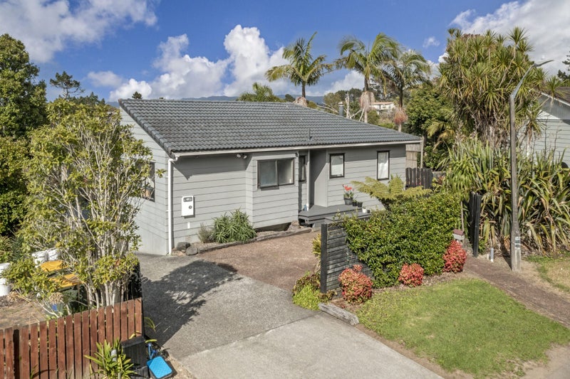 86 Anich Road, Massey, Waitakere City, Auckland - Carousel 1