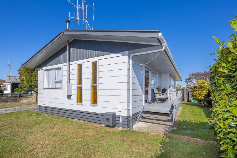 59 Hyde Avenue, Nawton, Hamilton - Carousel 17