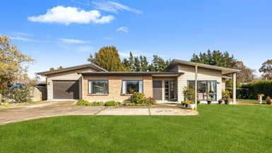 8 Latham Stubbs Crescent, Waipawa, Waipawa - Carousel 1