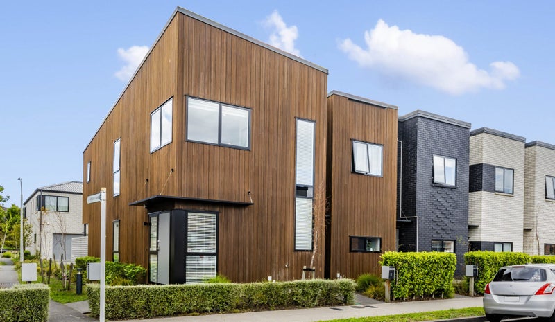 94 Mangahoe Road, Mount Wellington, Auckland - Carousel 1