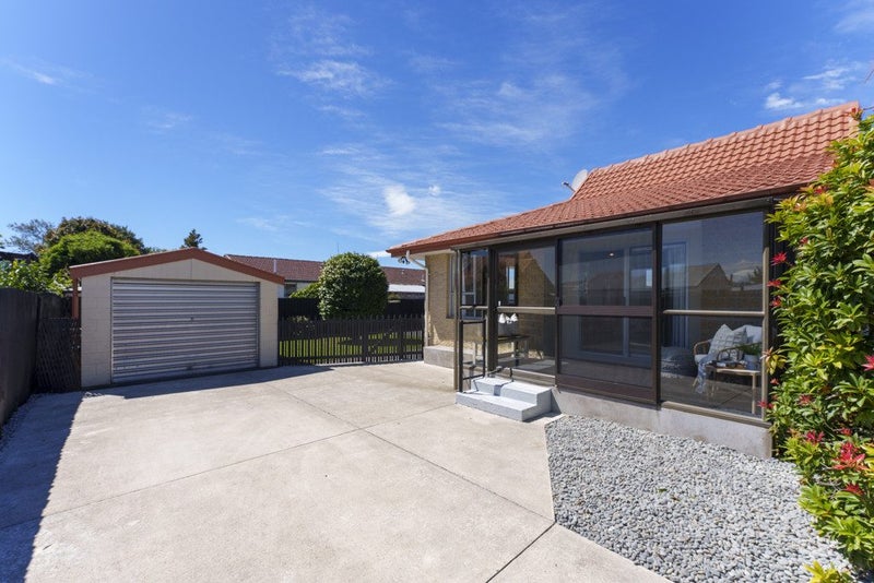 2/30 Trevor Street, Hornby, Christchurch - Carousel 1