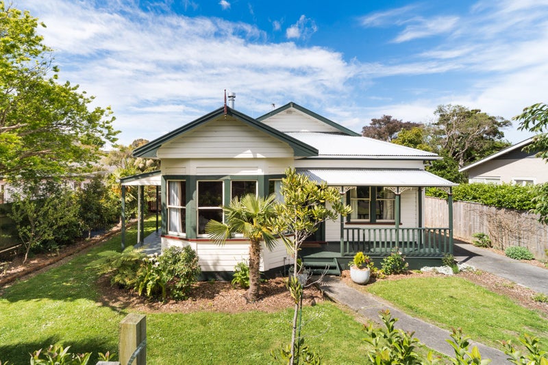 16 Margaret Street, Roslyn, Palmerston North, Manawatu / Whanganui - Carousel 1