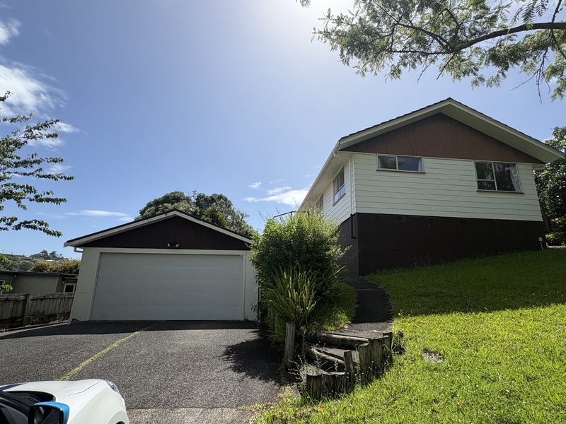 1 Portobello Place, Torbay, Auckland - Carousel 1