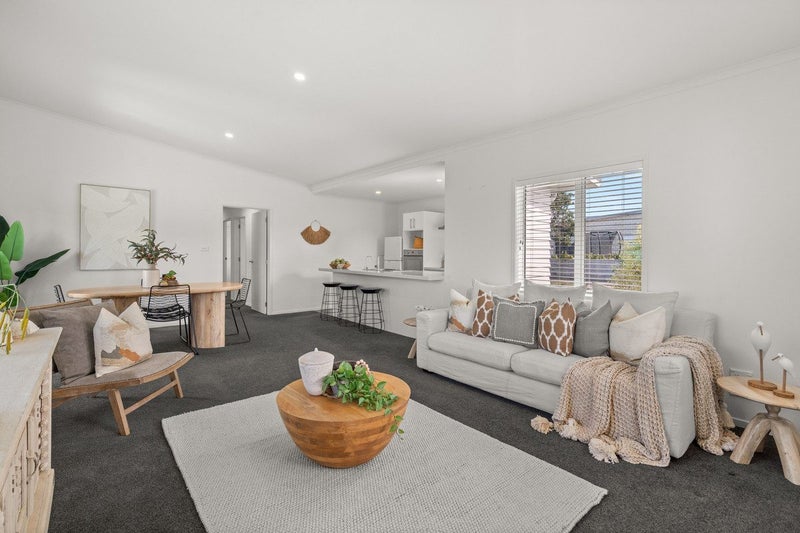 2 Coprosma Close, Papamoa Beach, Papamoa - Carousel 1