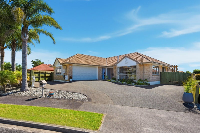 1/9 Casabella Court, Northpark, Auckland - Carousel 1