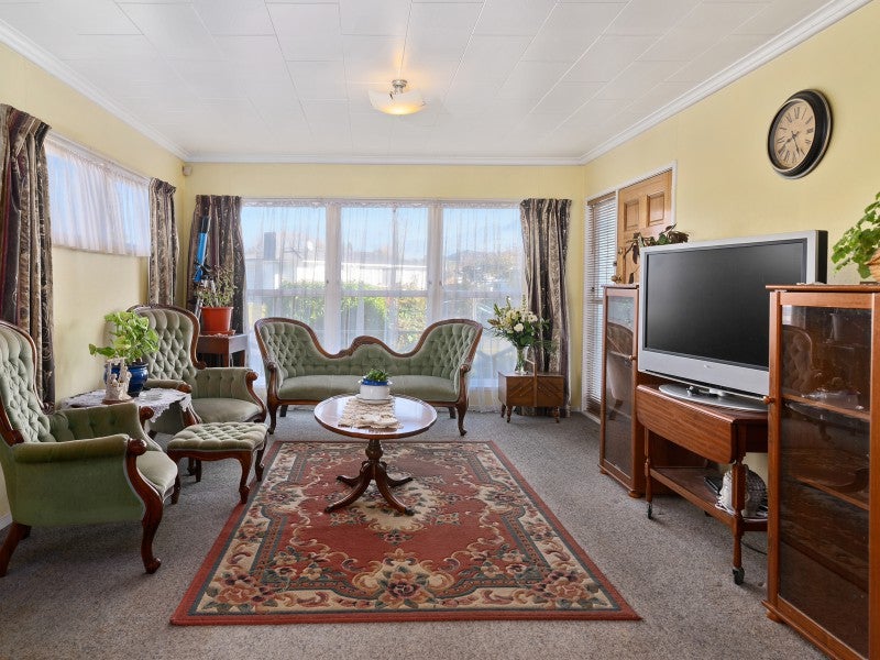 14 Deborah Place, Mangakakahi, Rotorua - Carousel 2