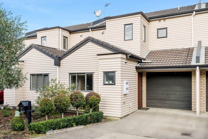 9 Skip Lane, East Tamaki, Auckland - Carousel 1