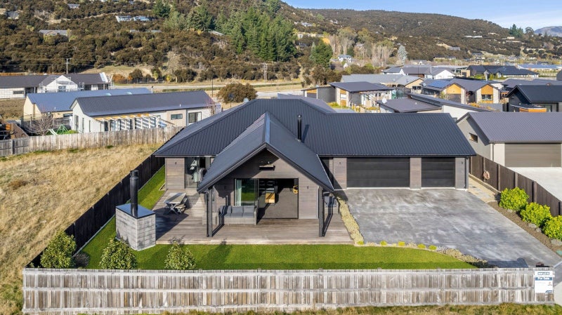 8 Toru Street, Wanaka, Wanaka, Otago - Carousel 19