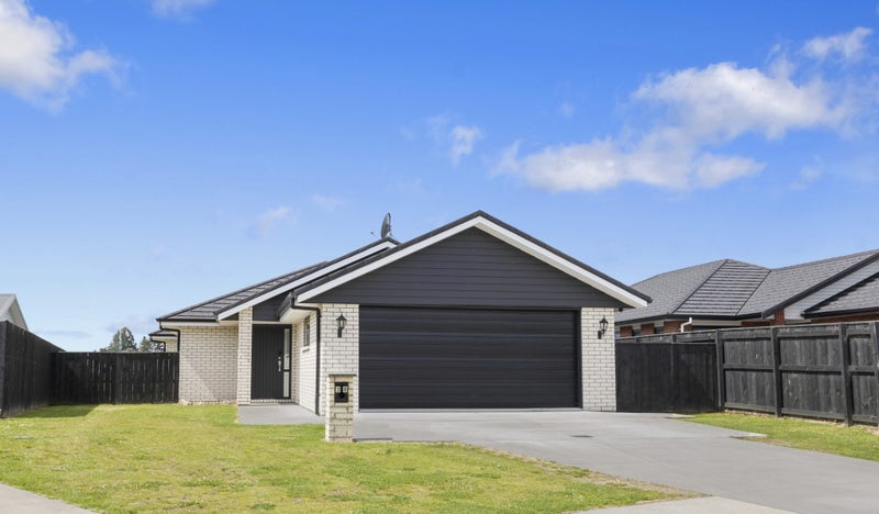 38 Whatumairangi Way, Owhata, Rotorua - Carousel 1