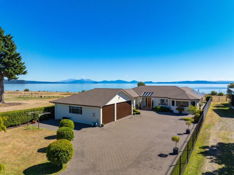 10 Mahuta Road, Taupo - Carousel 1