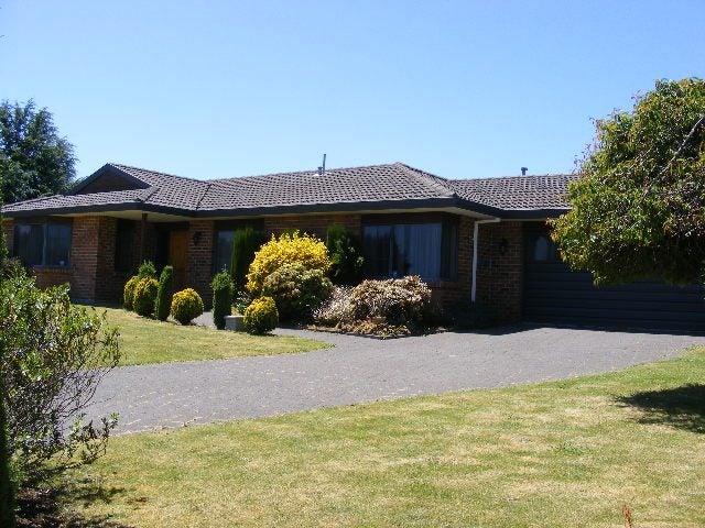6 Lynwood Place, Owhata, Rotorua - Carousel 2