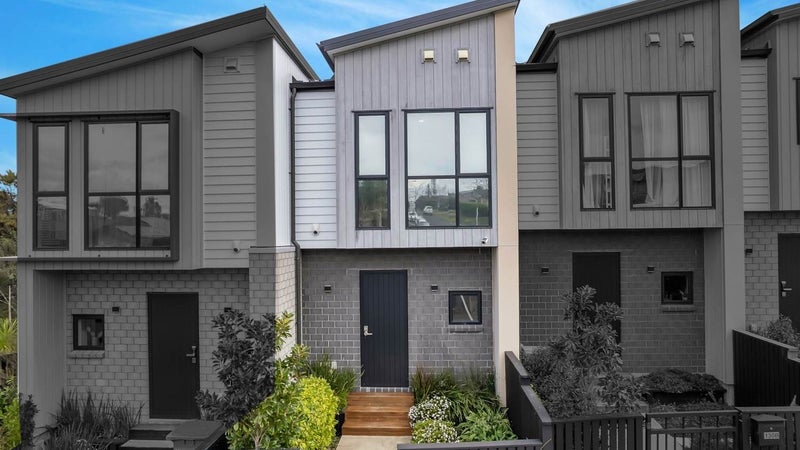 130C Tiriwa Drive, Massey, Auckland - Carousel 1