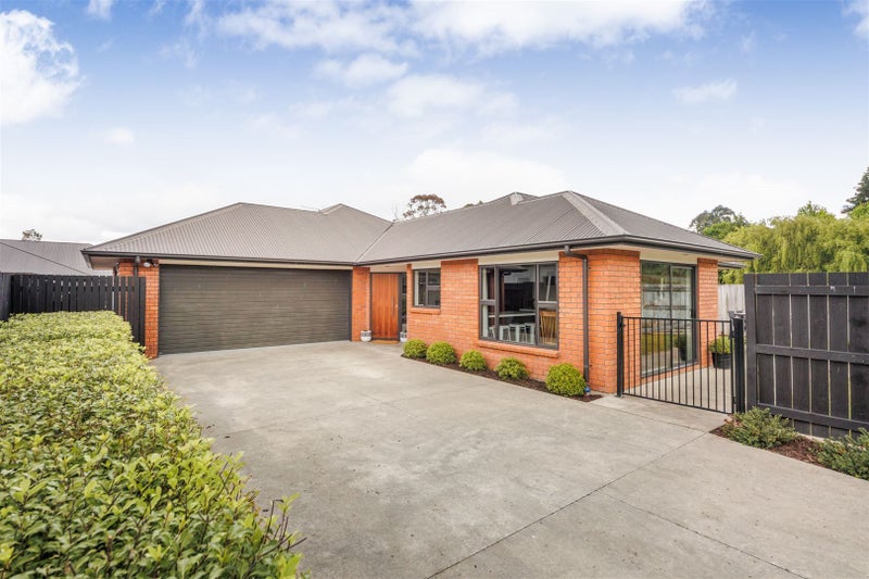 137 Wyndham Street, Ashhurst, Ashhurst - Carousel 1