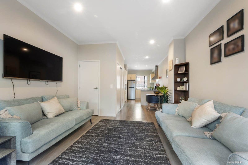 27 Kerewhenua Crescent, Hobsonville, Auckland - Carousel 1