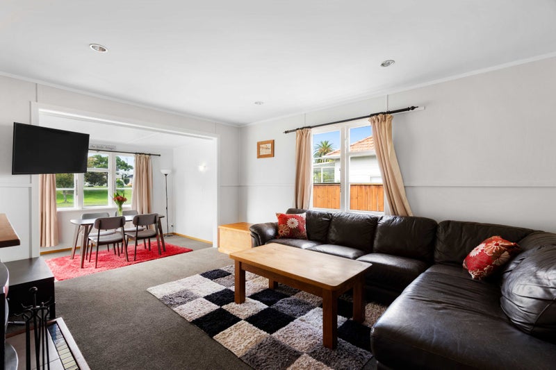 54 Douglas McLean Avenue, Marewa, Napier - Carousel 1