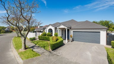 2 Balmoral Drive, Terrace End, Palmerston North - Carousel 1