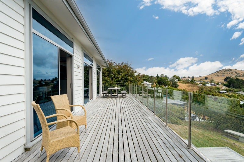 15 Milford Street, Moeraki - Carousel 1