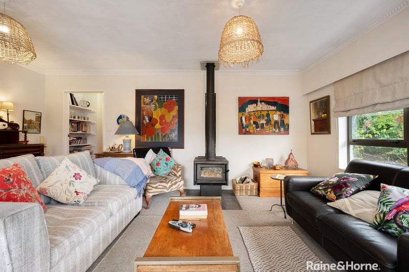 2 King Edward Street, Lansdowne, Masterton - Carousel 2