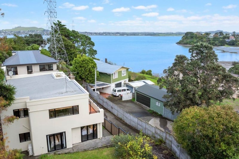 47A Frederick Street, Hillsborough, Auckland - Carousel 2