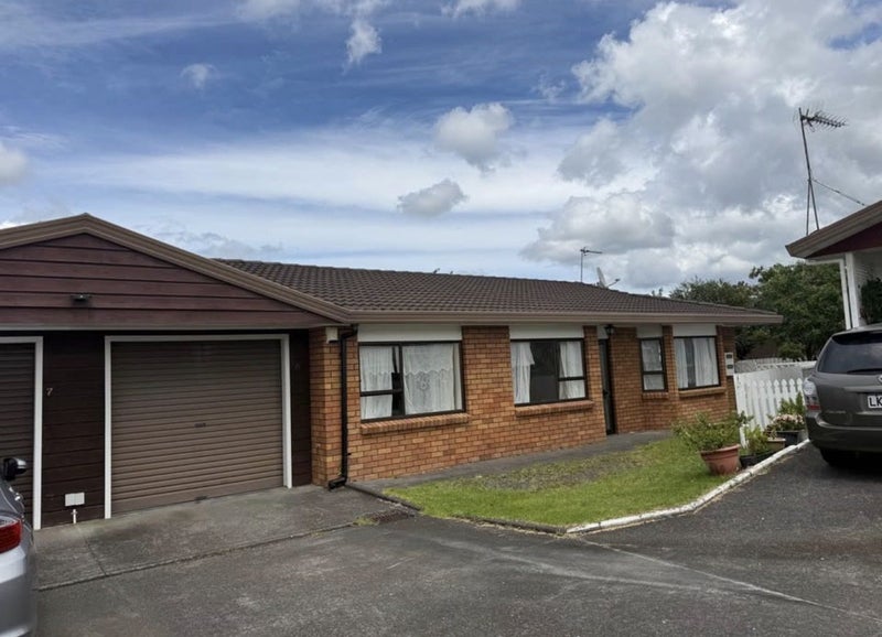 6/116 Titirangi Road, New Lynn, Auckland - Carousel 1