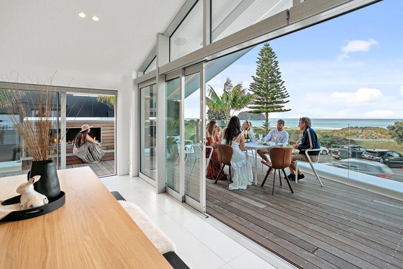 88 Marine Parade, Mount Maunganui, Tauranga, Bay Of Plenty - Carousel 2