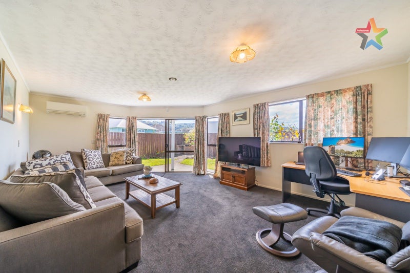 2/12 Burcham Street, Taita, Lower Hutt - Carousel 2