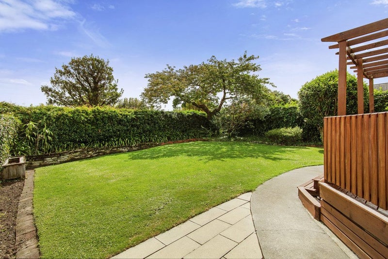 11A Raymond Terrace, Fairfield, Lower Hutt - Carousel 2