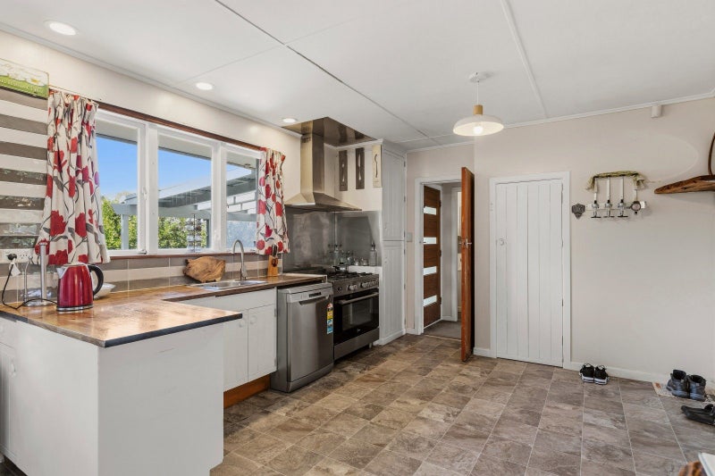 117 Tirau Street, Putaruru - Carousel 2