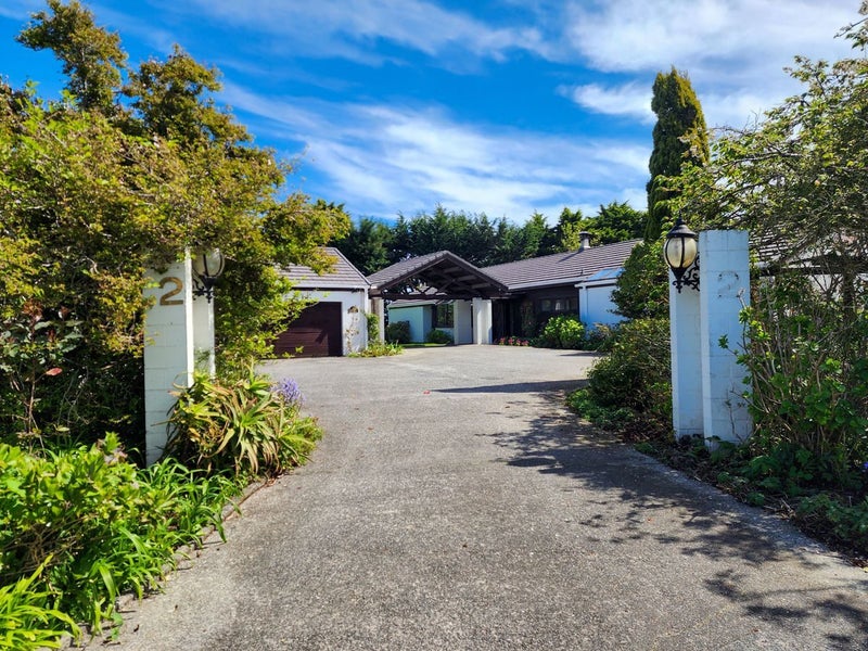 2 Paroa Terrace, Rutherglen, Greymouth - Carousel 1
