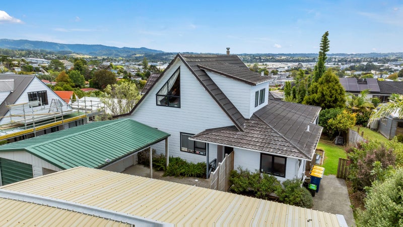 21 Sungrove Rise, Sunnyvale, Auckland - Carousel 1