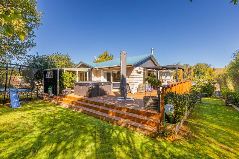 21 Watts Street, Waipawa, Waipawa - Carousel 2
