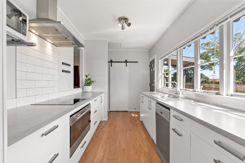 56 Gloucester Road, Manurewa, Manukau City, Auckland - Carousel 2