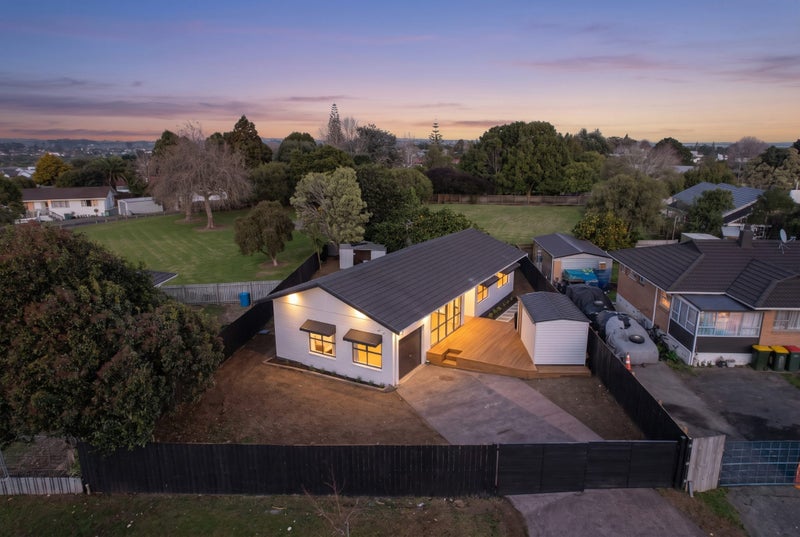 7 Damian Way, Weymouth, Auckland - Carousel 1