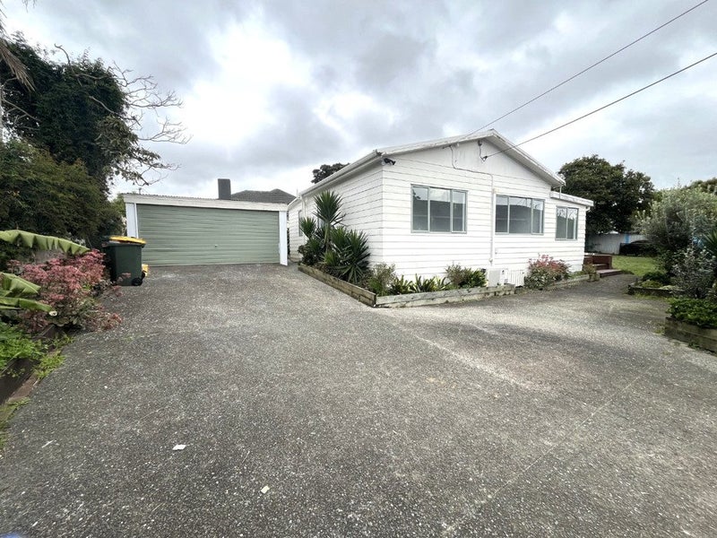 7 Barrys Road, Glendene, Auckland - Carousel 1