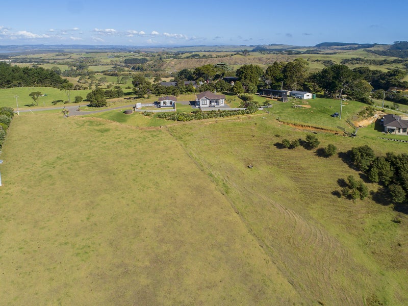 21 Shine Road, Helensville - Carousel 39
