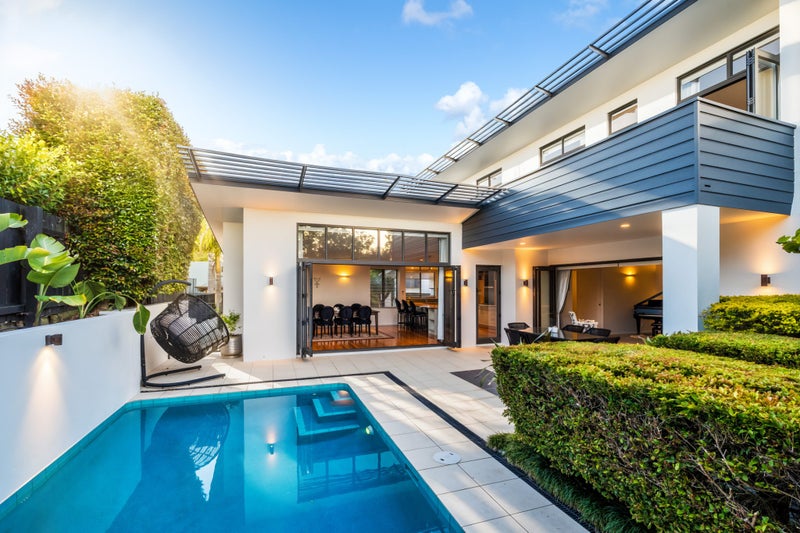 51 Godden crescent, Mission Bay, Auckland - Carousel 1