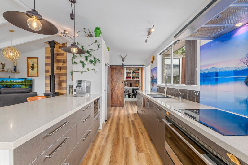 32 Moana View Road, Waikawa, Picton - Carousel 2